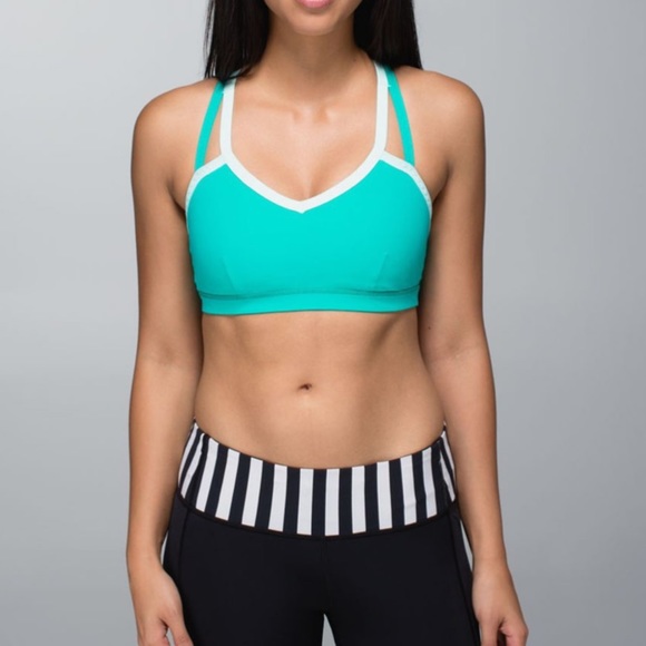 Lululemon Water Bound Bra
Blue Tropics / Aquamarine Size 6 - Picture 6 of 13